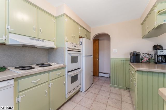 224 Bellis Rd, Holland Twp., NJ 08848