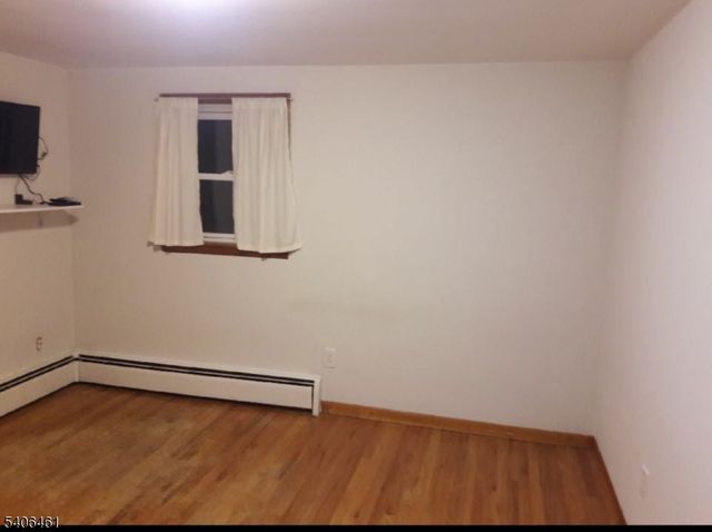 224 Bellis Rd, Holland Twp., NJ 08848