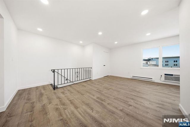 245 Edmund Avenue 3, Paterson, NJ 07502