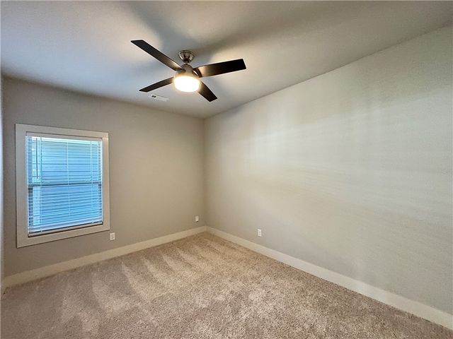 915 NE Heights Lane, Bentonville, AR 72712