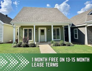 915 NE Heights Lane, Bentonville, AR 72712