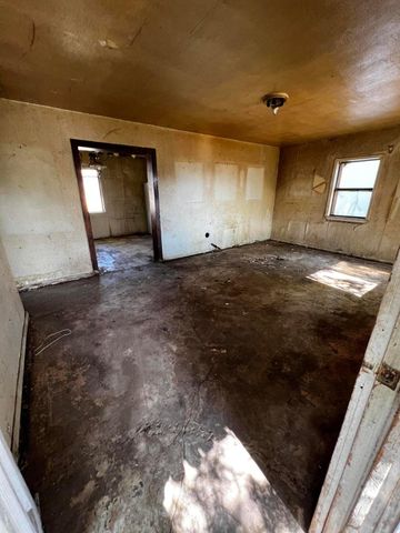 410 59th Street NW, Albuquerque, NM 87105