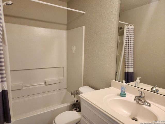 5866 Wildcat Canyon, San Antonio, TX 78252