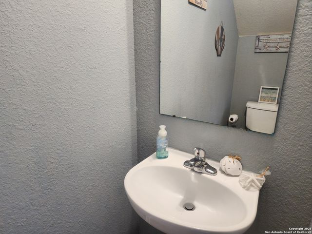 5866 Wildcat Canyon, San Antonio, TX 78252