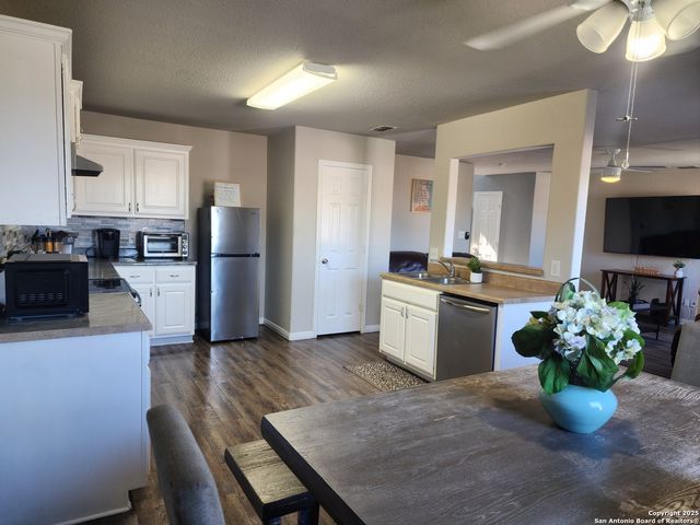 5866 Wildcat Canyon, San Antonio, TX 78252