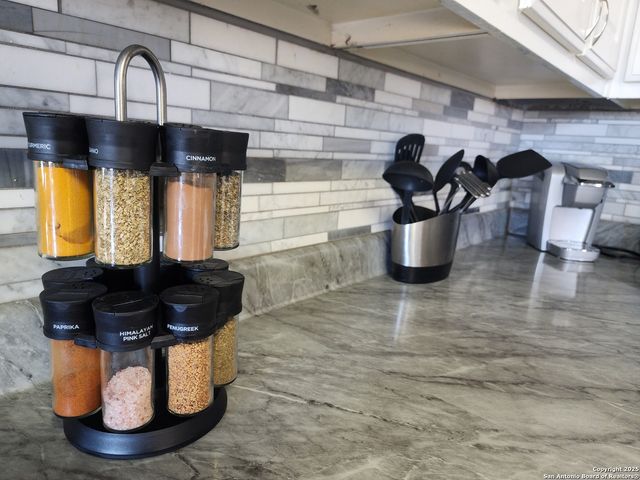 5866 Wildcat Canyon, San Antonio, TX 78252