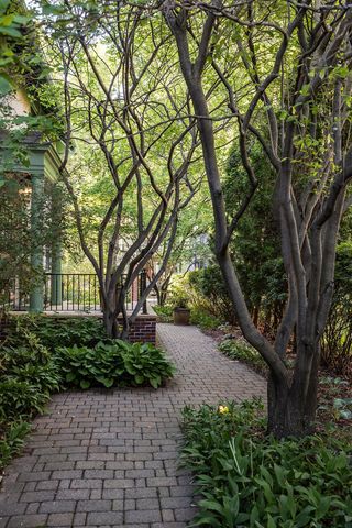 670 Goodrich Avenue, Saint Paul, MN 55105