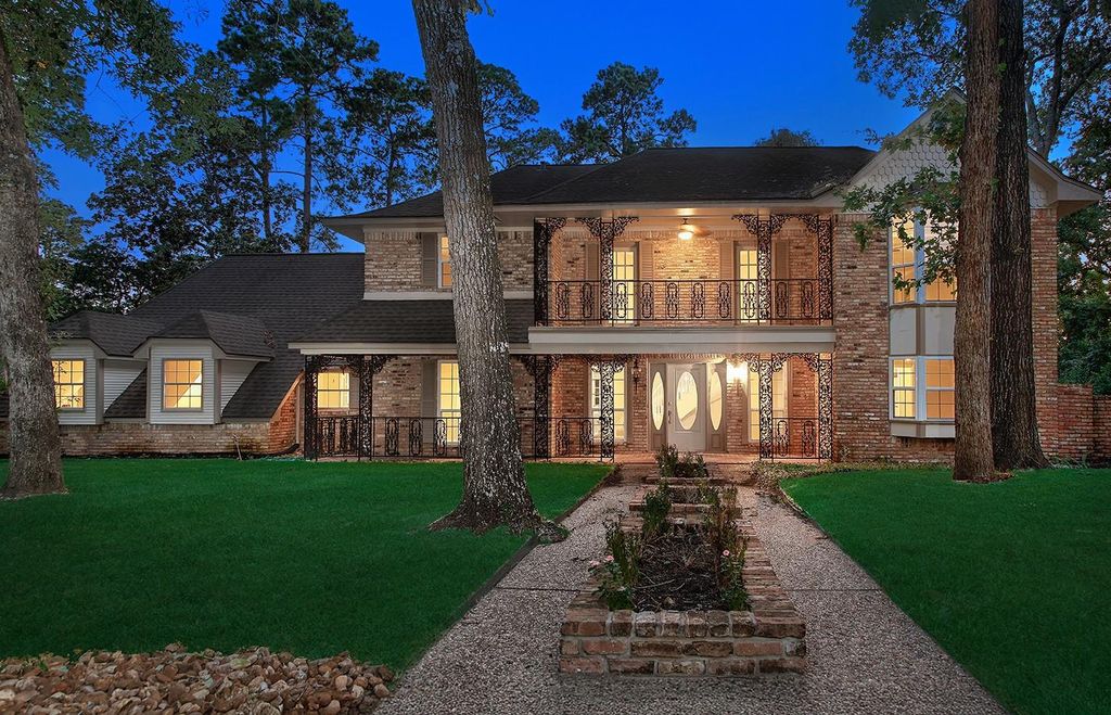 112 Kirkwood Lane, Conroe, TX 77304