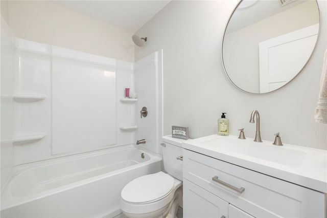 2907 Post Road 1, Warwick, RI 02886