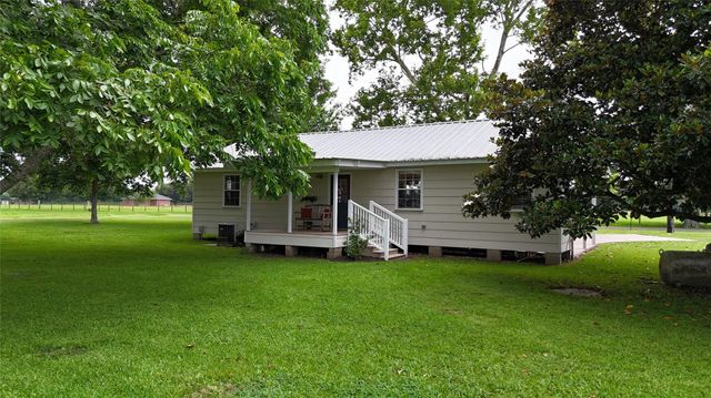 2710 County Road 2274, Cleveland, TX 77327