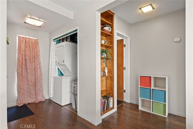 3819 East Livingston Drive 9, Long Beach, CA 90803