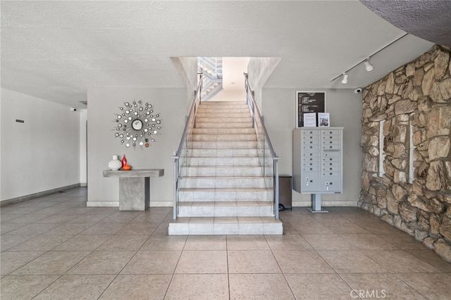 3819 East Livingston Drive 9, Long Beach, CA 90803