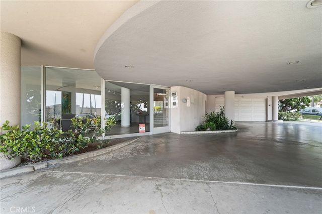 3819 East Livingston Drive 9, Long Beach, CA 90803