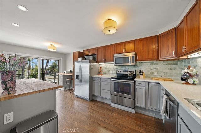 3819 East Livingston Drive 9, Long Beach, CA 90803
