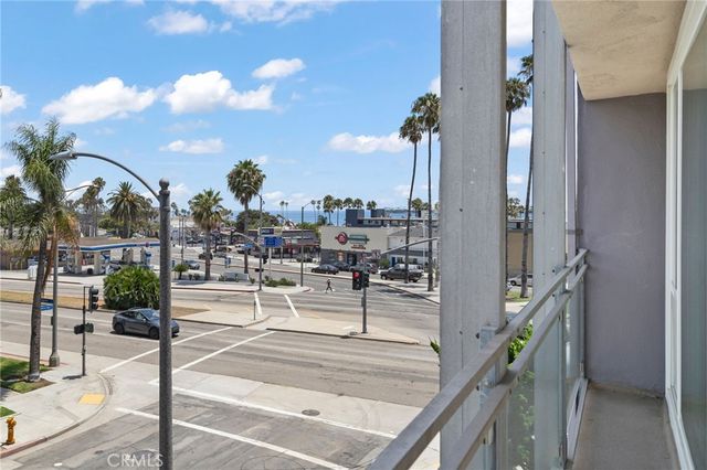 3819 East Livingston Drive 9, Long Beach, CA 90803
