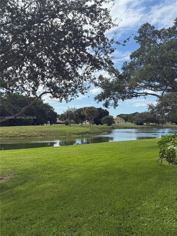 3310 N Pinewalk Dr N 1833, Margate, FL 33063