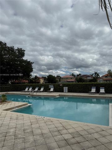 3310 N Pinewalk Dr N 1833, Margate, FL 33063