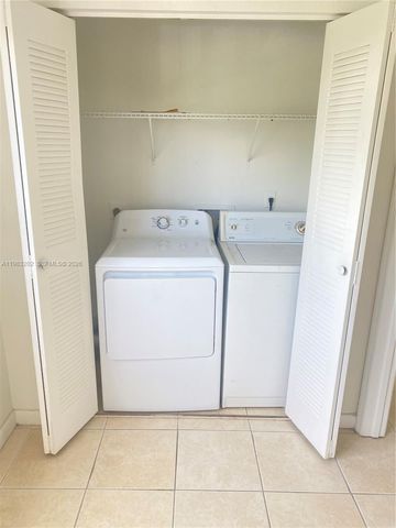 3310 N Pinewalk Dr N 1833, Margate, FL 33063