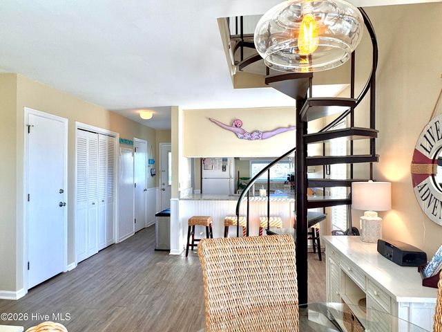 8801 Reed Drive 208n, Emerald Isle, NC 28594