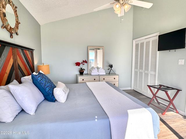 8801 Reed Drive 208n, Emerald Isle, NC 28594