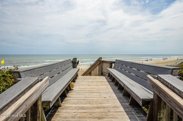 8801 Reed Drive 208n, Emerald Isle, NC 28594