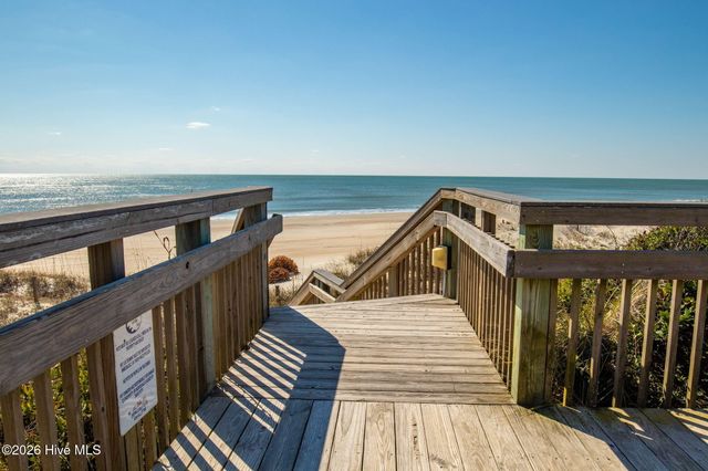8801 Reed Drive 208n, Emerald Isle, NC 28594