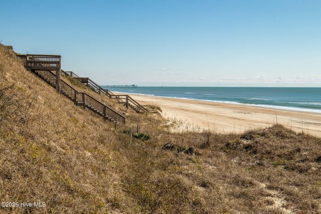 8801 Reed Drive 208n, Emerald Isle, NC 28594