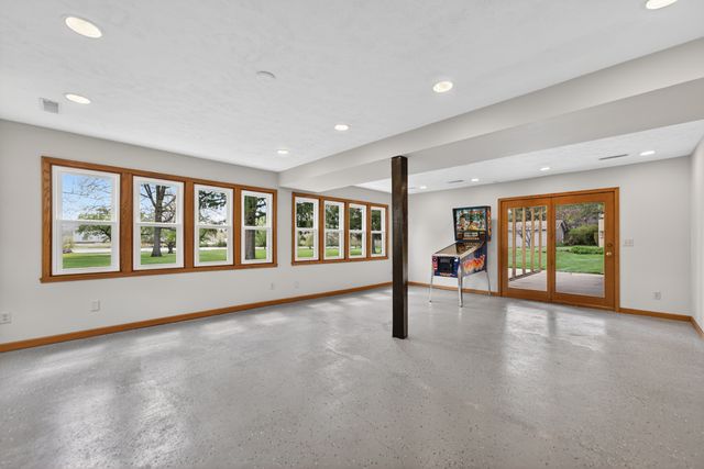 629 E Lincoln Avenue, Belvidere, IL 61008