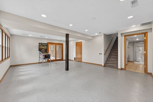 629 E Lincoln Avenue, Belvidere, IL 61008