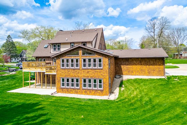 629 E Lincoln Avenue, Belvidere, IL 61008