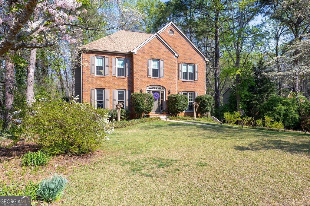 2093 Halfmoon Bluff NW, Kennesaw, GA 30152