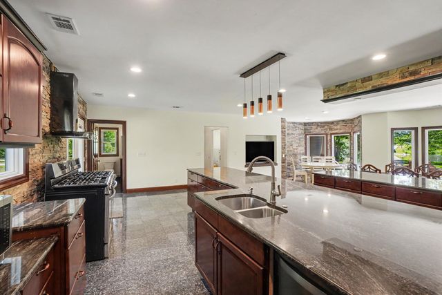 1662 66th Street, Fennville, MI 49408