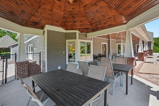 1662 66th Street, Fennville, MI 49408