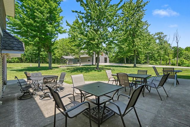 1662 66th Street, Fennville, MI 49408