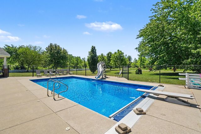 1662 66th Street, Fennville, MI 49408