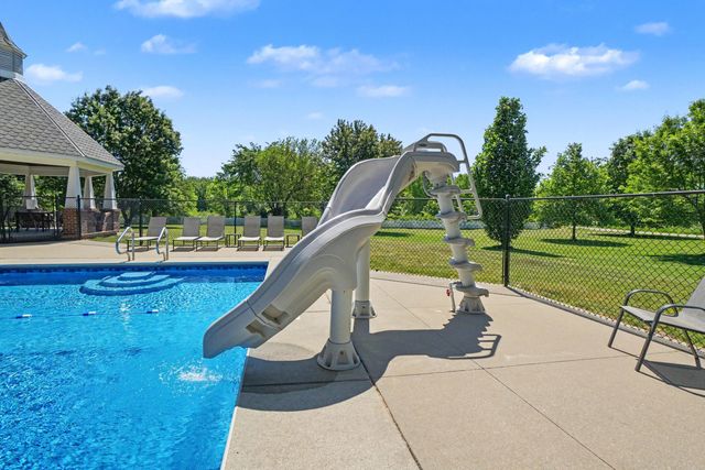 1662 66th Street, Fennville, MI 49408