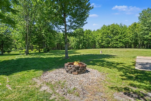 1662 66th Street, Fennville, MI 49408