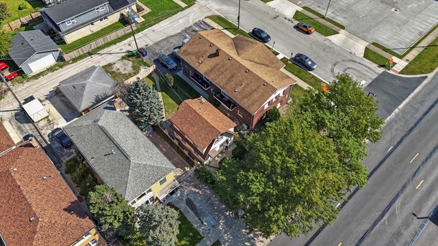 6040 W 79TH Street, Burbank, IL 60459