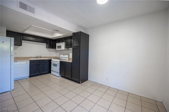 870 Stainglass Lane, Las Vegas, NV 89110