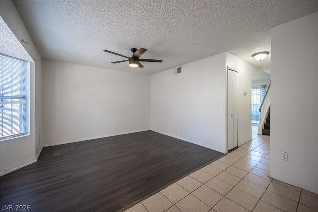 870 Stainglass Lane, Las Vegas, NV 89110