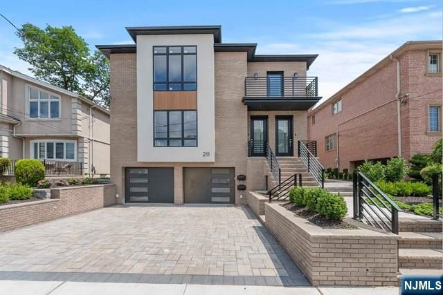 211 Warwick Avenue 1, Fort Lee, NJ 07024