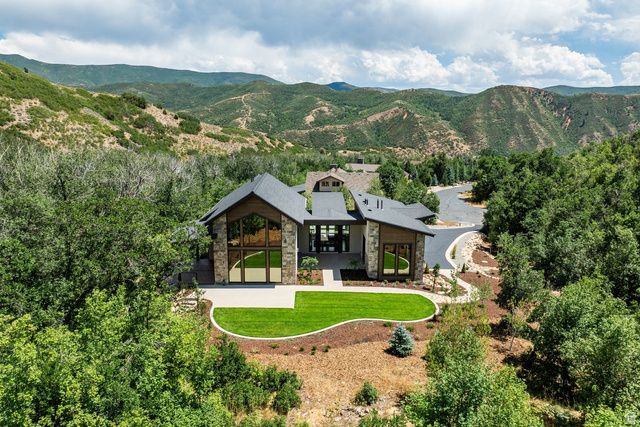 178 N OAKWOOD CIR, Springville, UT 84663
