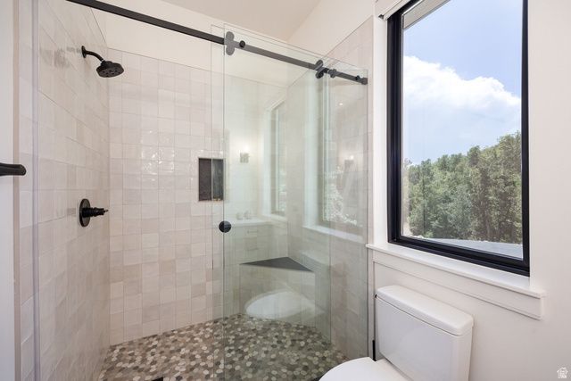 178 N OAKWOOD CIR, Springville, UT 84663