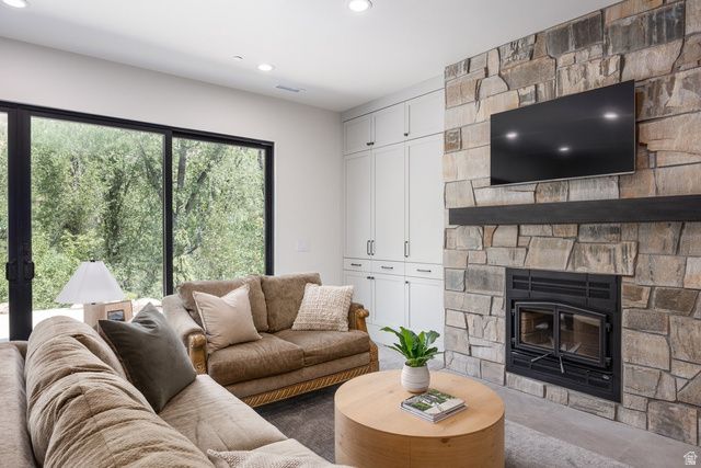 178 N OAKWOOD CIR, Springville, UT 84663