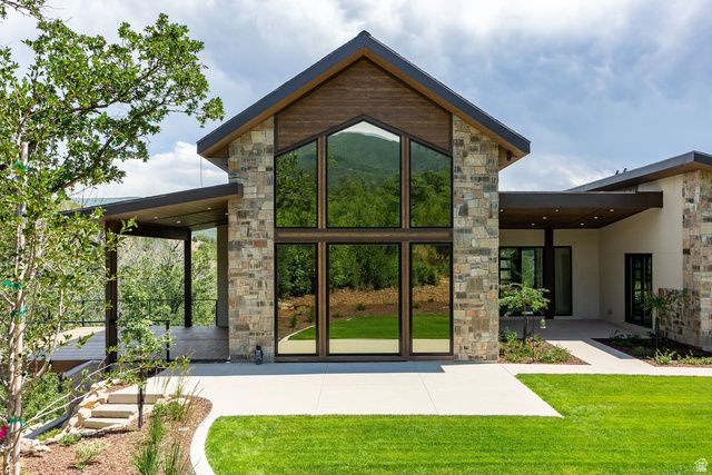 178 N OAKWOOD CIR, Springville, UT 84663