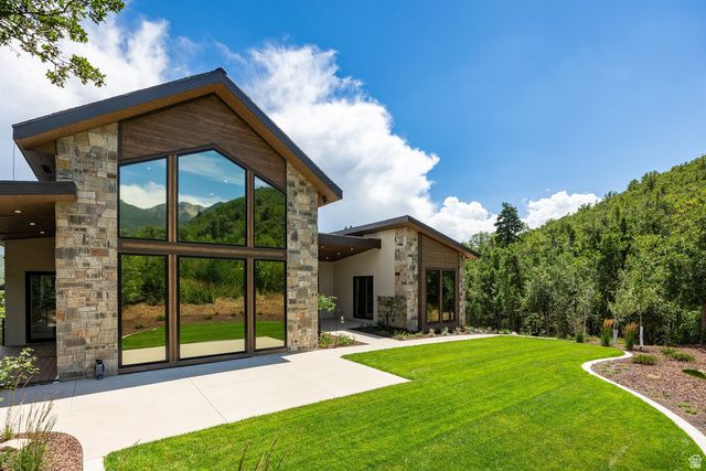 178 N OAKWOOD CIR, Springville, UT 84663