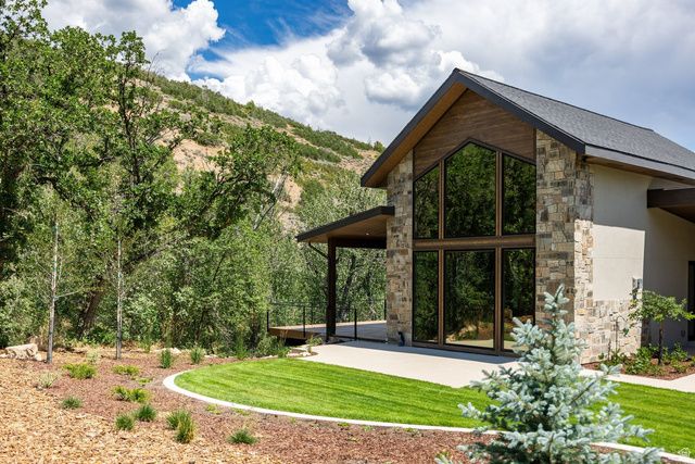 178 N OAKWOOD CIR, Springville, UT 84663