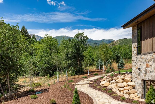 178 N OAKWOOD CIR, Springville, UT 84663