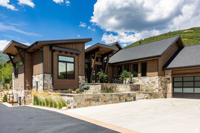 178 N OAKWOOD CIR, Springville, UT 84663