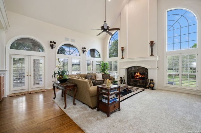 8040 Rolling Acres Trail, Fair Oaks Ranch, TX 78015